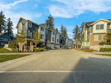 16 14355 62 Avenue, Surrey, BC, Surrey — Townhouse for sale