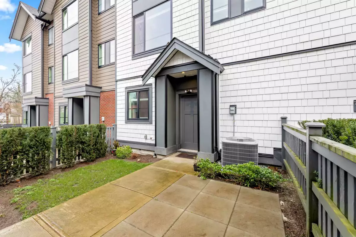 Outdoor Patio Photo of 18 19897 75a Avenue, Langley, BC