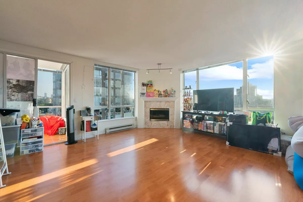 Family Room Photo of 1301 2628 Ash Street, Vancouver, BC