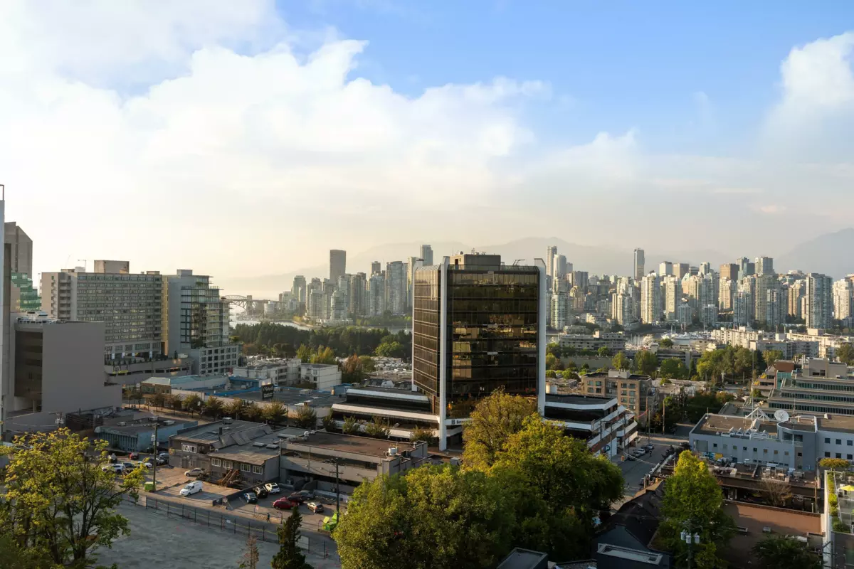 Hallway Photo of 1301 2628 Ash Street, Vancouver, BC