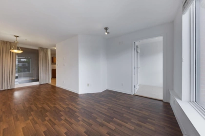 207 2636 E Hastings Street, Vancouver, BC, Vancouver — Apartment/Condo for sale