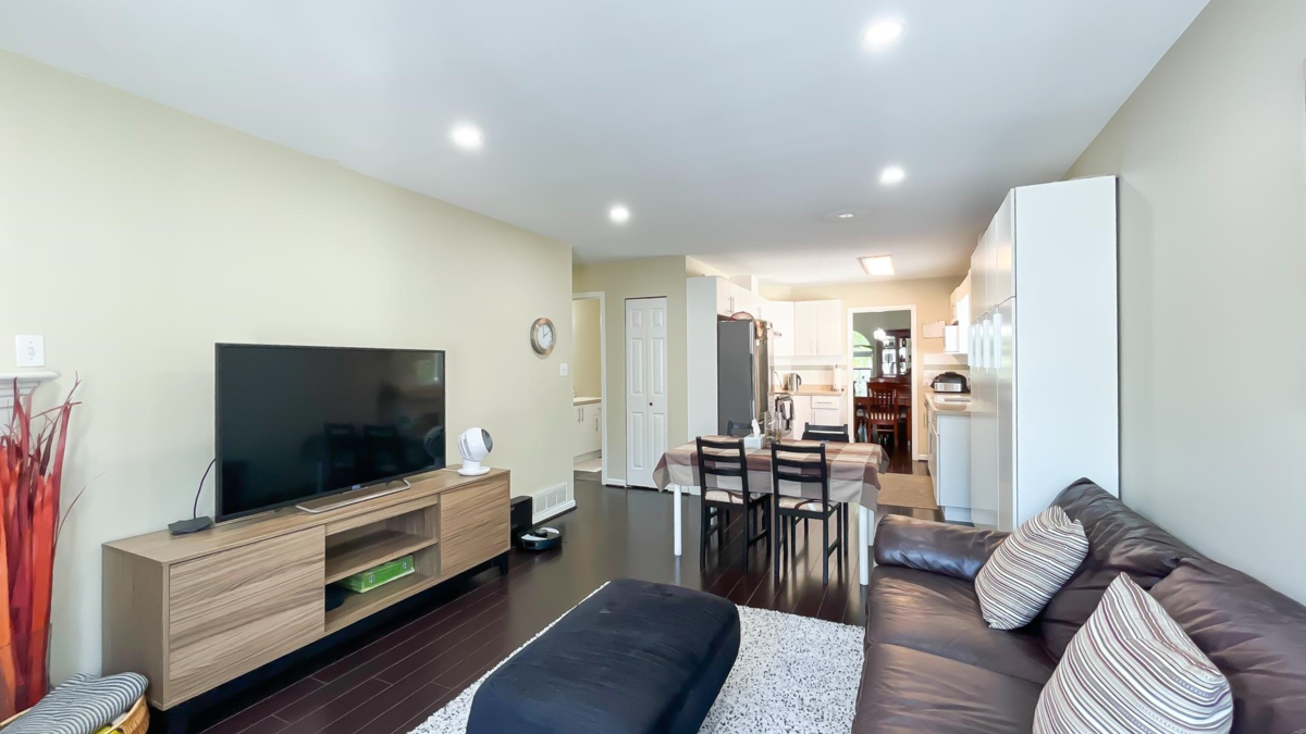 Primary Bathroom Photo of 5240 Oliver Drive, Richmond, BC