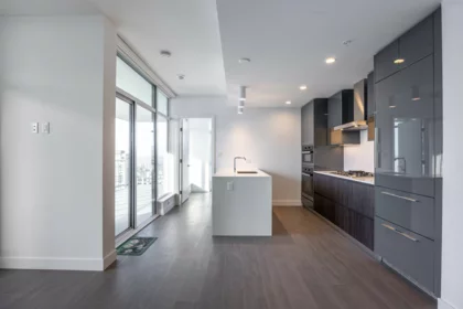 Kitchen Island Photo of 2806 6511 Sussex Avenue, Burnaby, BC