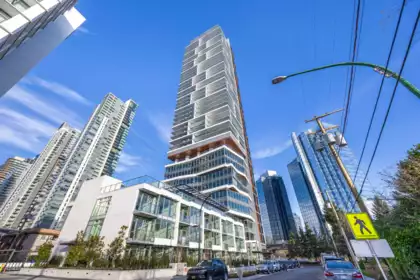 Front exterior of 2806 6511 Sussex Avenue, Burnaby, BC