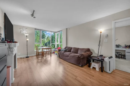 Kitchen Photo of 303 1178 Heffley Crescent, Coquitlam, BC
