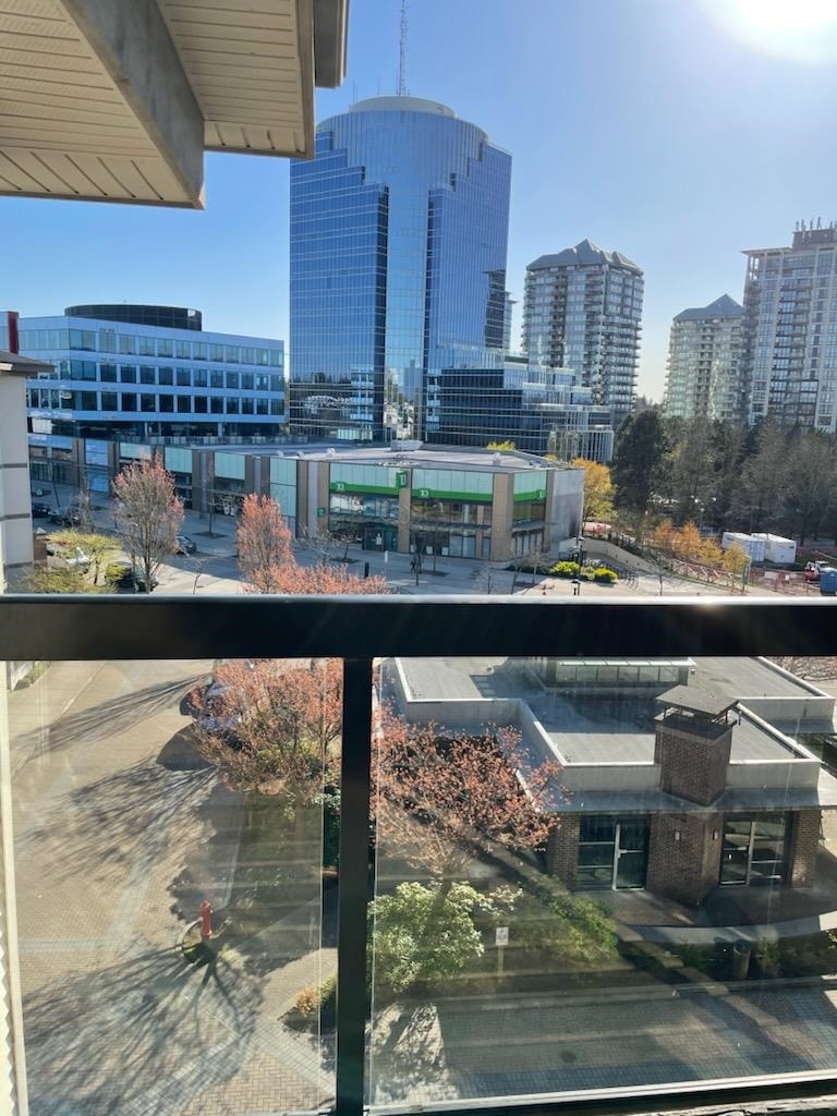 Kitchen Island Photo of 427 10838 City Parkway, Surrey, BC