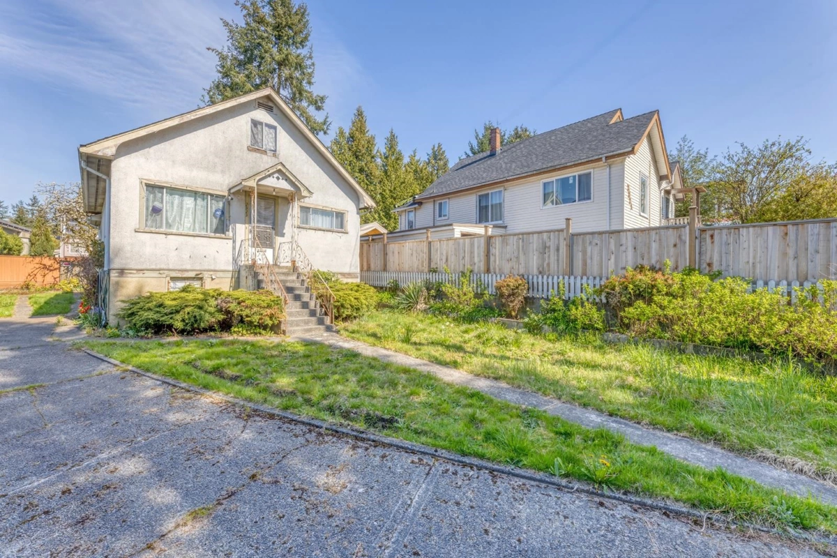Exterior Rear Photo of 2323 Dublin Street, New Westminster, BC