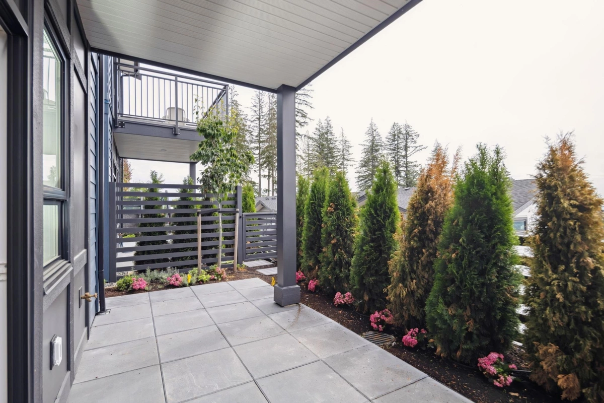 Kitchen Photo of 131 3535 Highland Drive, Coquitlam, BC
