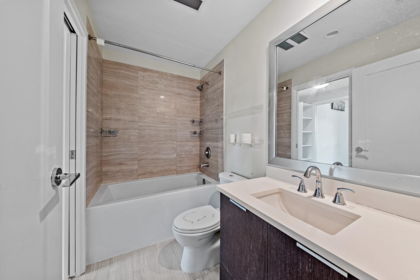 513 3333 Sexsmith Road, Richmond, BC, Richmond — Apartment/Condo for sale