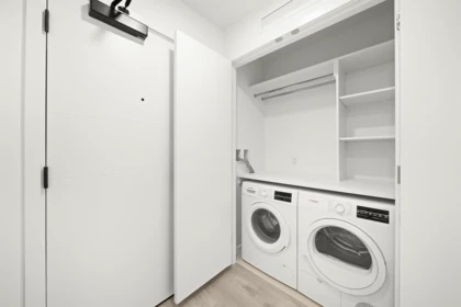 Primary Bathroom Photo of 569 6600 Minoru Boulevard, Richmond, BC