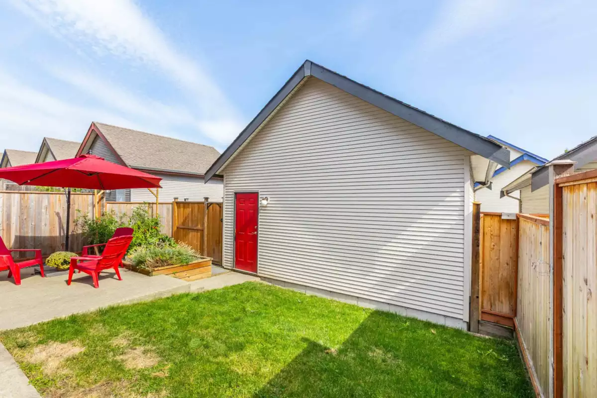 Backyard Photo of 6522 193a Street, Surrey, BC