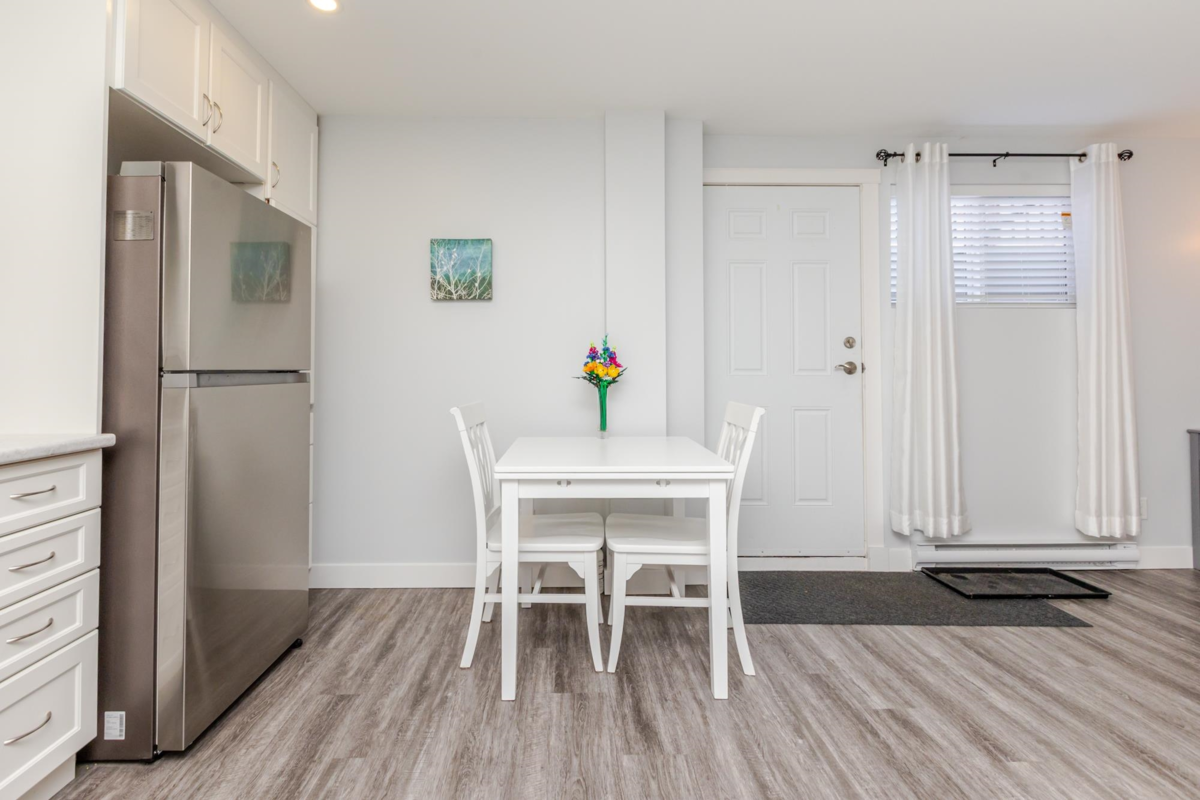Basement Recreation Room Photo of 6522 193a Street, Surrey, BC