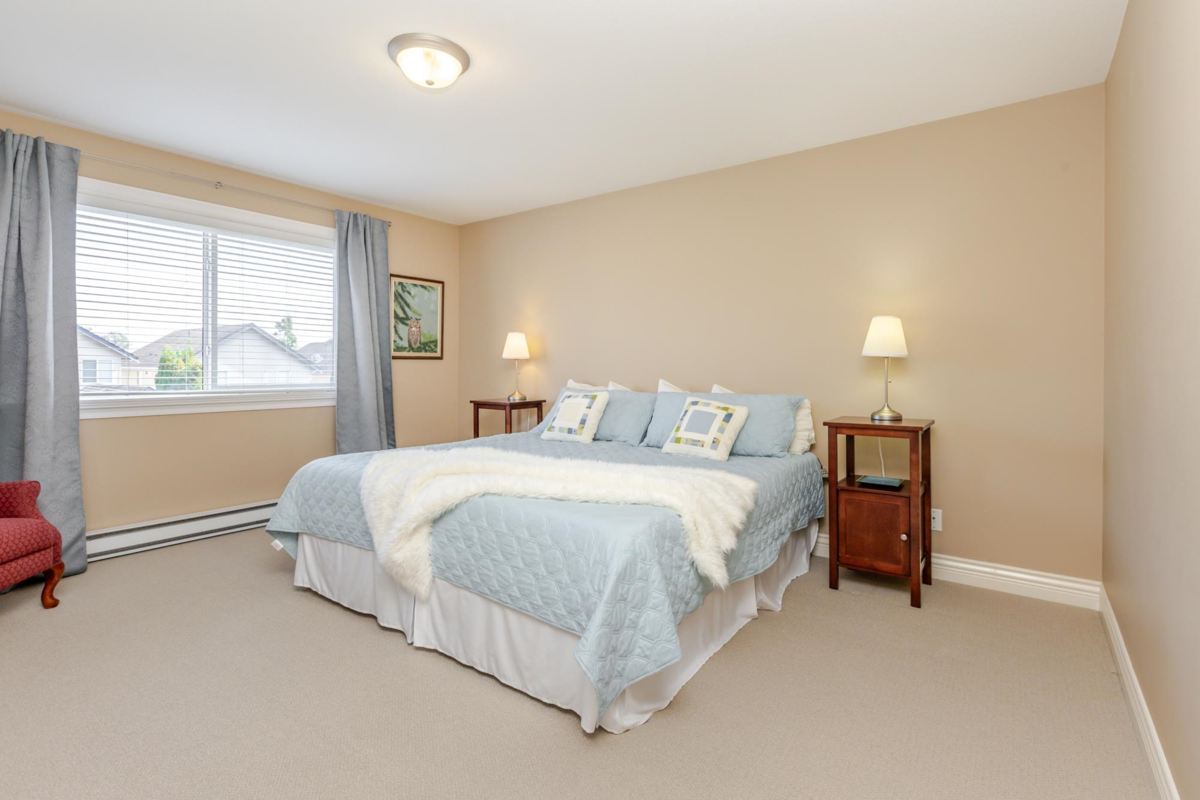 Bedroom 2 Photo of 6522 193a Street, Surrey, BC
