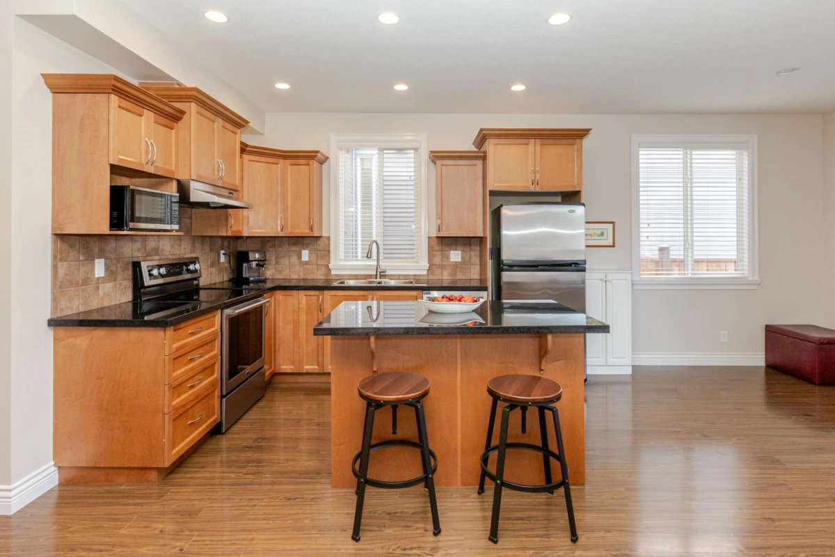 Breakfast Nook Photo of 6522 193a Street, Surrey, BC