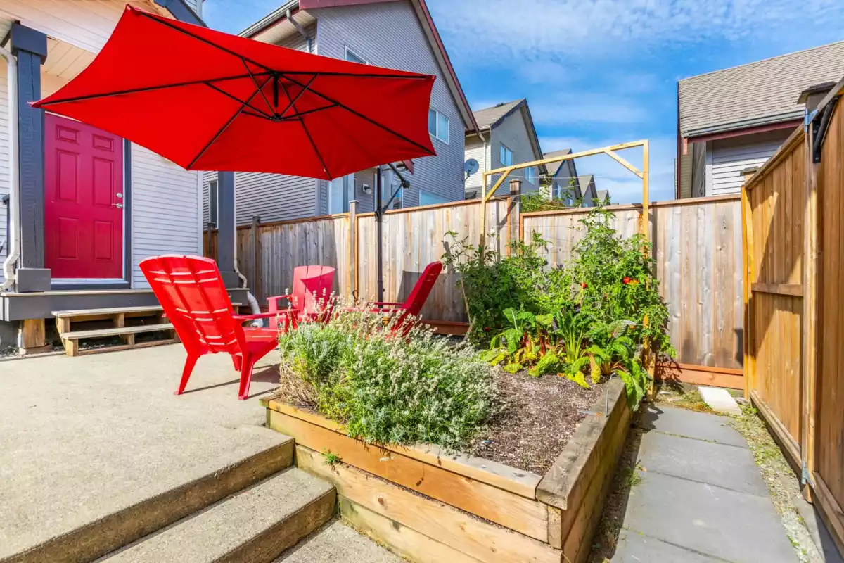 Kitchen Photo of 6522 193a Street, Surrey, BC