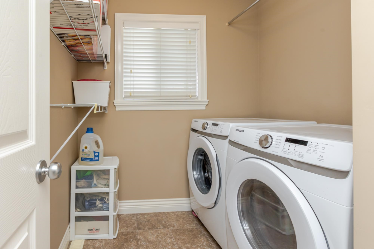 Loft / Bonus Room Photo of 6522 193a Street, Surrey, BC