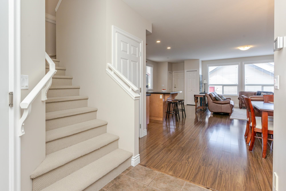 Walk-In Closet Photo of 6522 193a Street, Surrey, BC