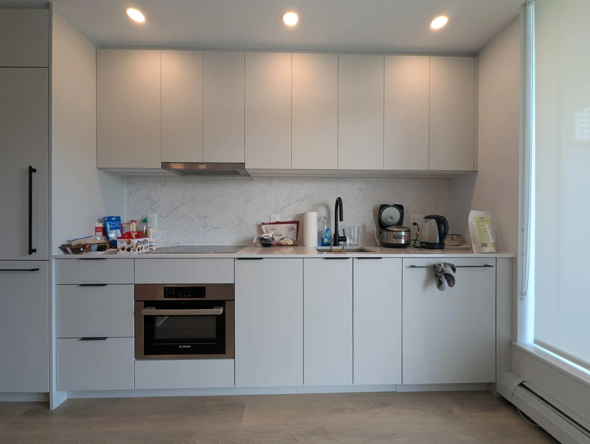 Kitchen Island Photo of 303 13685 102 Avenue, Surrey, BC