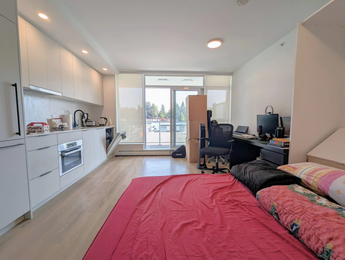 Living Room Photo of 303 13685 102 Avenue, Surrey, BC