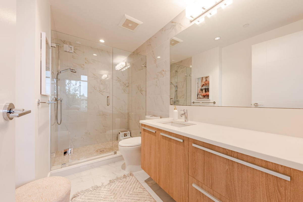 Breakfast Nook Photo of 205 1295 Conifer Street, North Vancouver, BC