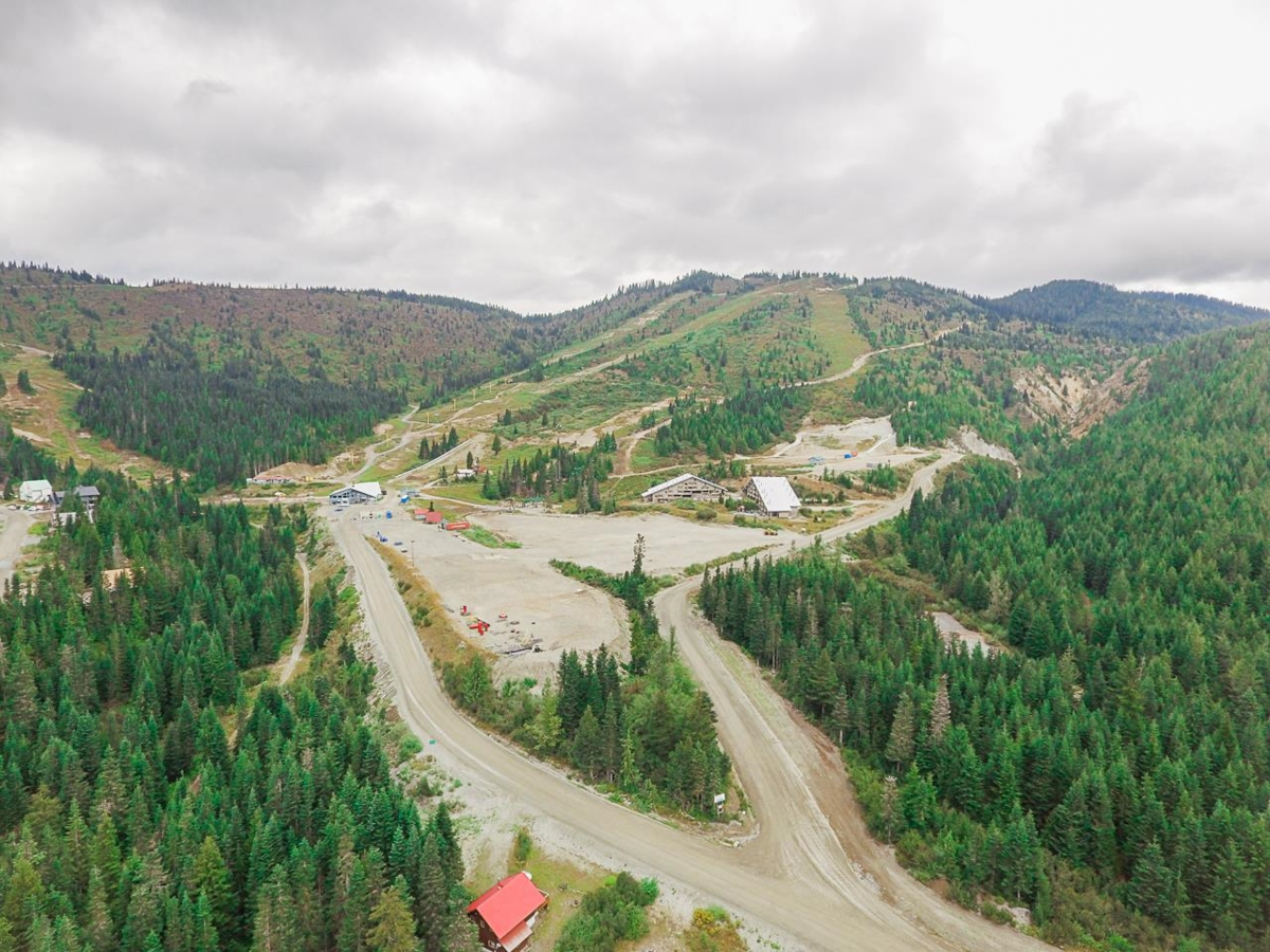 Entry Foyer Photo of 20478 Edelweiss Drive, Mission, BC