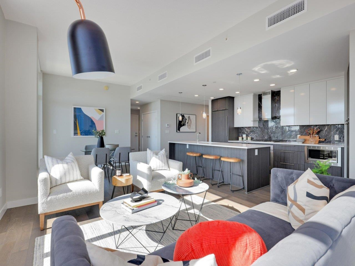 Family Room Photo of 604 5033 Cambie Street, Vancouver, BC