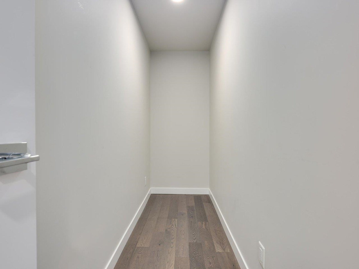 Laundry Room Photo of 604 5033 Cambie Street, Vancouver, BC