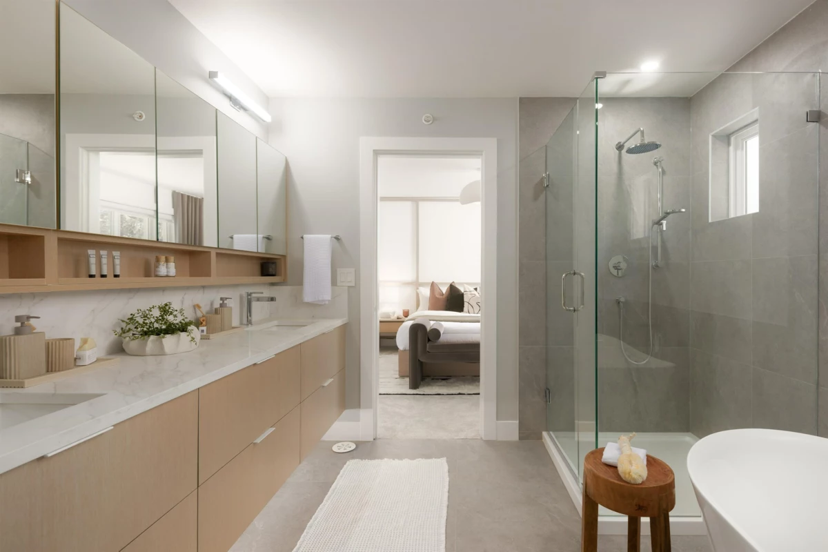 Guest Bathroom Photo of 4 6887 204a Street, Langley, BC