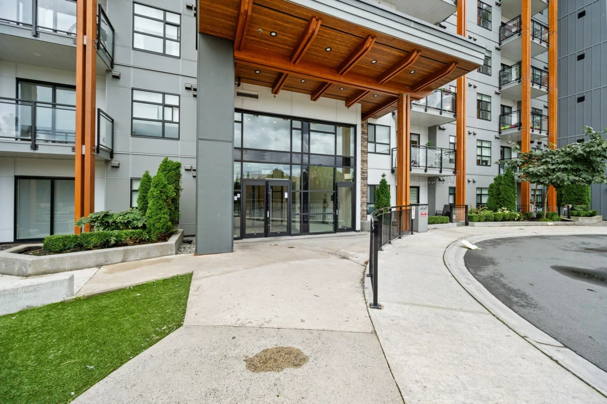 Entry Foyer Photo of 603 6960 Nicholson Road, Delta, BC