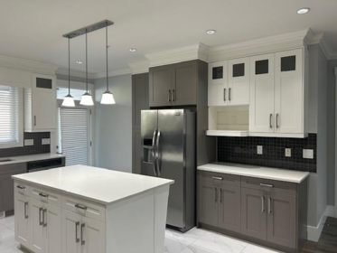 Kitchen Island Photo of 10170 Jackson Road, Maple Ridge, BC