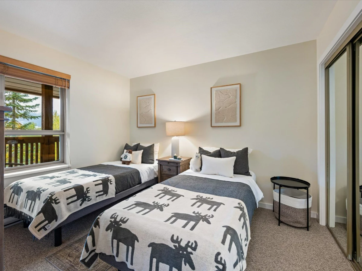 Basement Recreation Room Photo of 16 4385 Northlands Boulevard, Whistler, BC