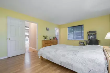 Powder Room Photo of 109 10308 155a Street, Surrey, BC