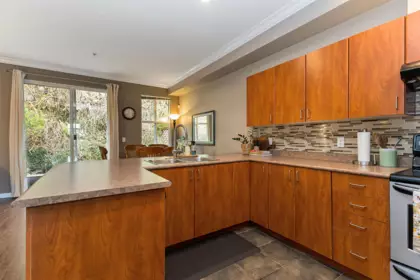 Kitchen Island Photo of 47 35287 Old Yale Road, Abbotsford, BC