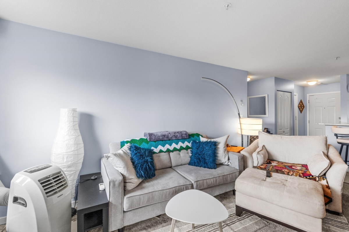 Exterior Rear Photo of 407 33708 King Road, Abbotsford, BC