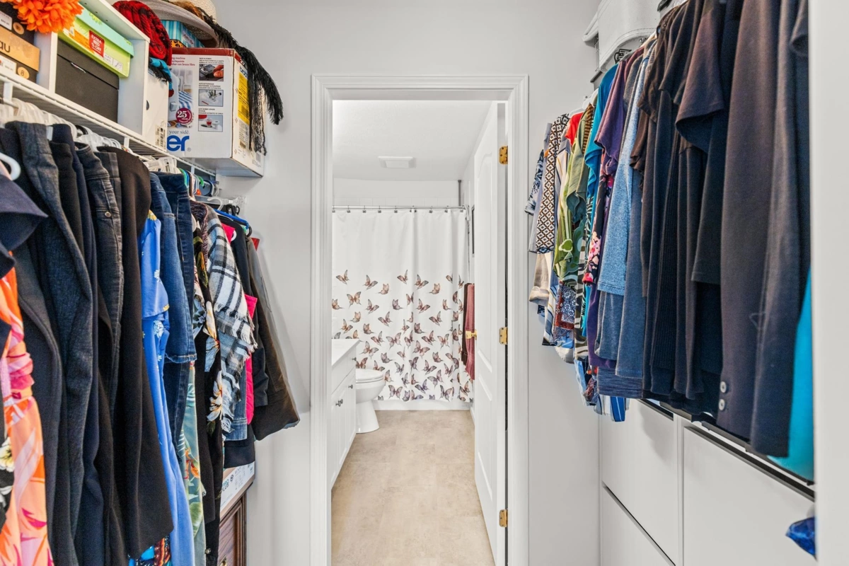 Powder Room Photo of 407 33708 King Road, Abbotsford, BC