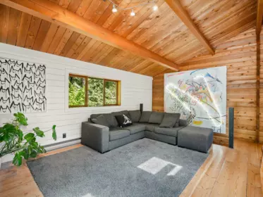2040 Midnight Way, Squamish, BC, Squamish — Single Family Residence for sale