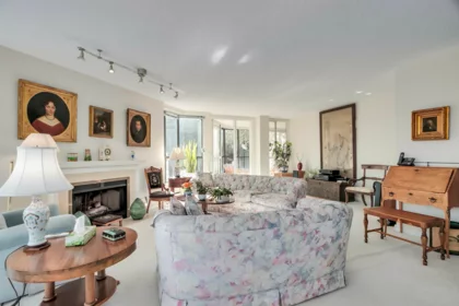 G01 1490 Pennyfarthing Drive, Vancouver, BC, Vancouver — Apartment/Condo for sale