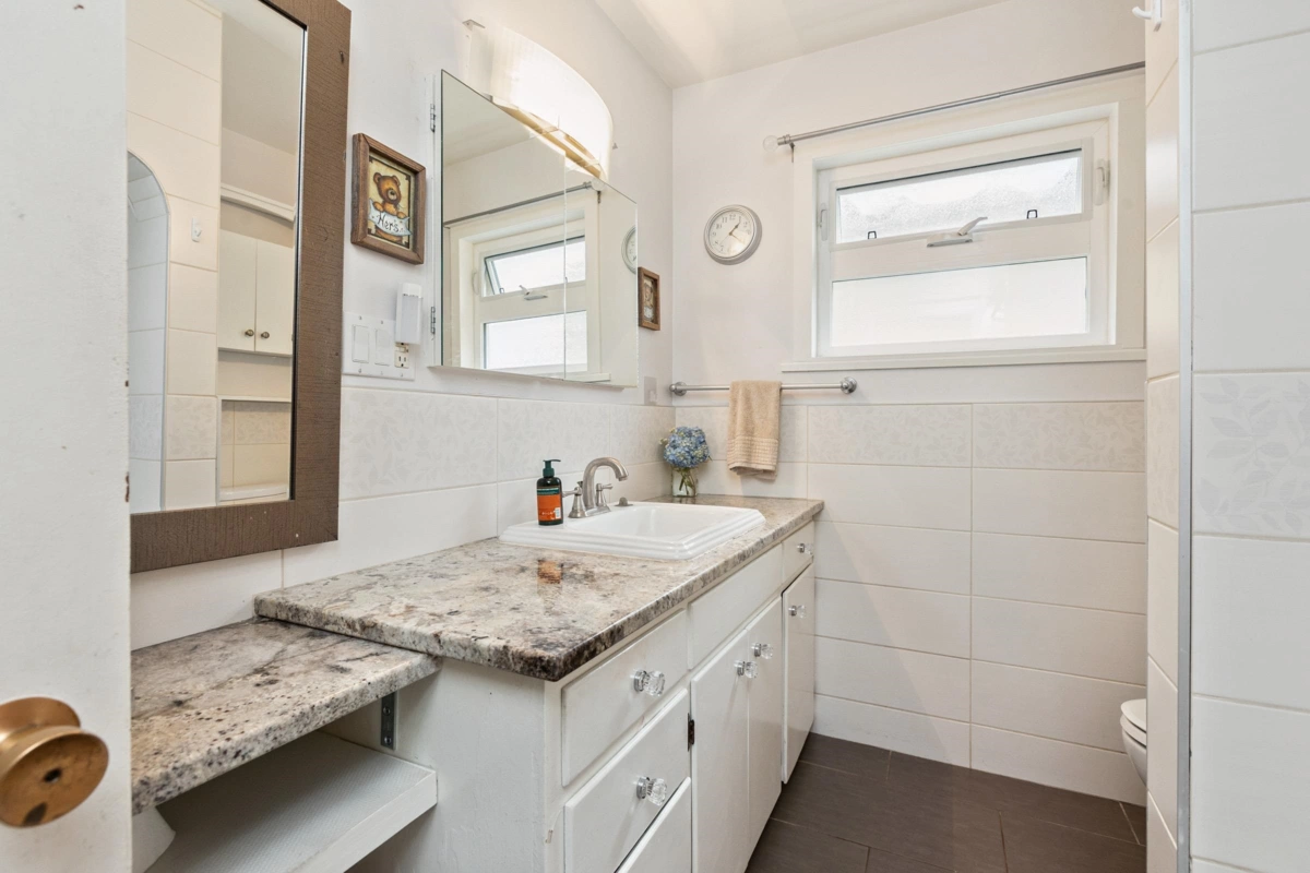 Bedroom 4 Photo of 14093 Magdalen Avenue, White Rock, BC