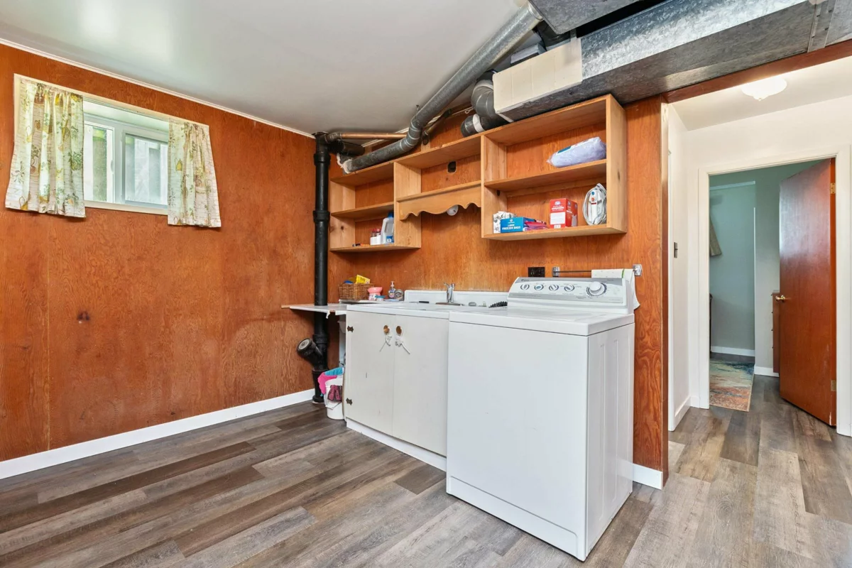 Outdoor Deck Photo of 14093 Magdalen Avenue, White Rock, BC