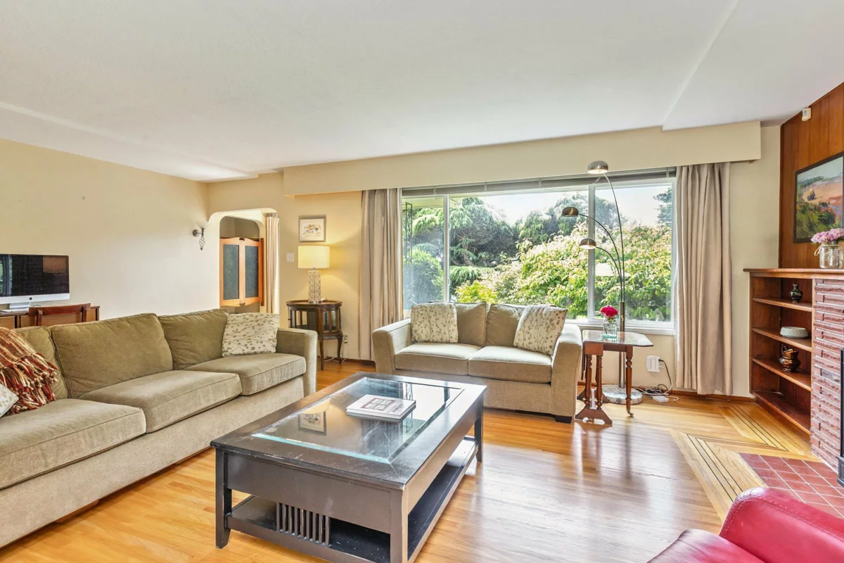 Pantry Photo of 14093 Magdalen Avenue, White Rock, BC