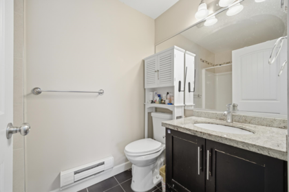 Mudroom Photo of 32 16355 82 Avenue, Surrey, BC