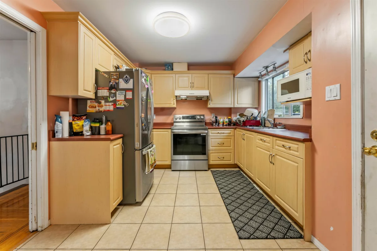 Pantry Photo of 9761 124a Street, Surrey, BC