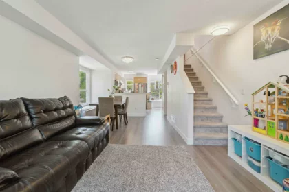 38 7111 Lynnwood Drive, Richmond, BC, Richmond — Townhouse for sale