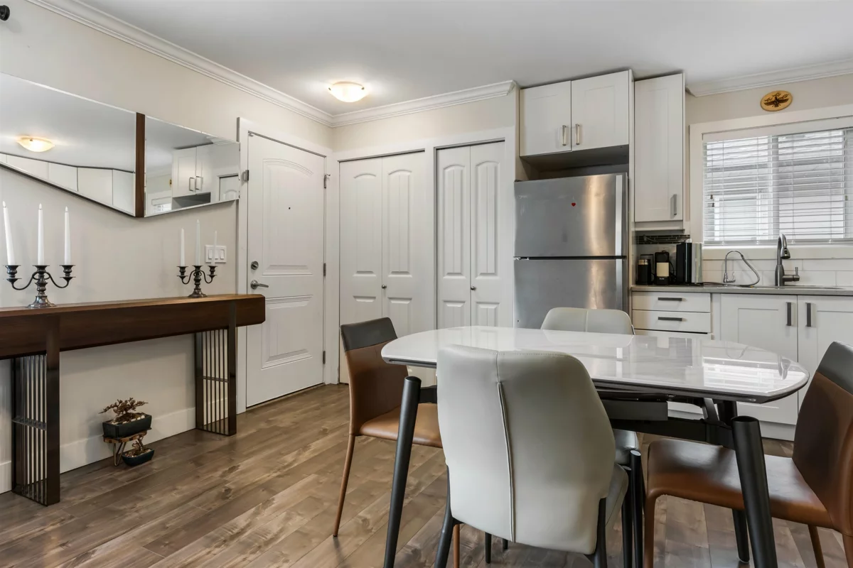 Primary Bathroom Photo of 3 5648 Vedder Road, Chilliwack, BC