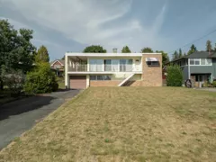 809 Shaw Avenue, Coquitlam, BC