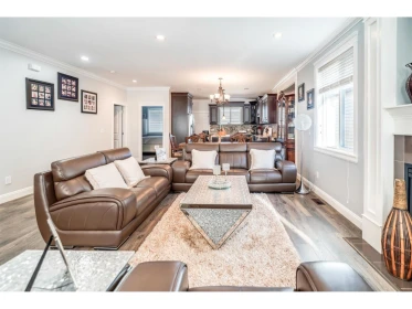 Entry Foyer Photo of 32921 Trenholm Avenue, Mission, BC