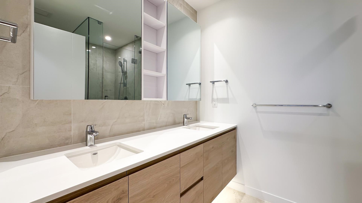 Laundry Room Photo of 4701 680 Quayside Drive, New Westminster, BC
