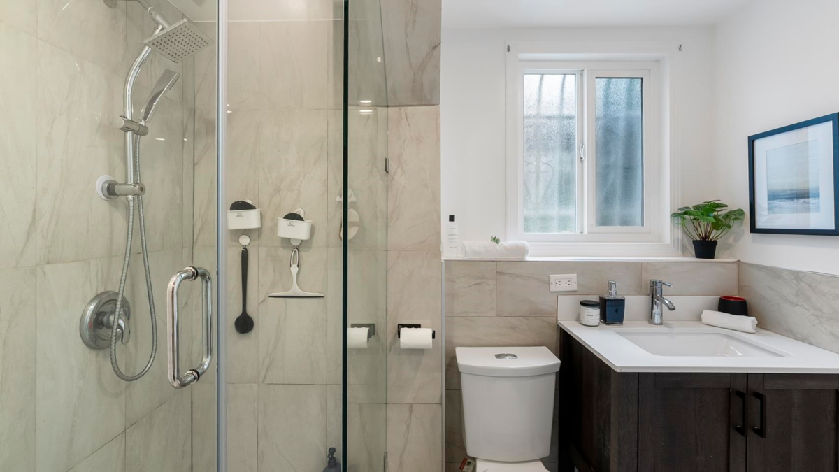 Garage Interior Photo of 14409 Chartwell Drive, Surrey, BC