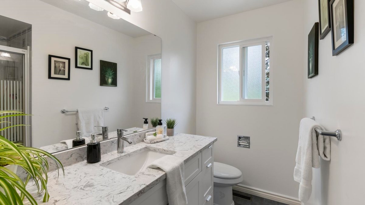 Office / Den Photo of 14409 Chartwell Drive, Surrey, BC