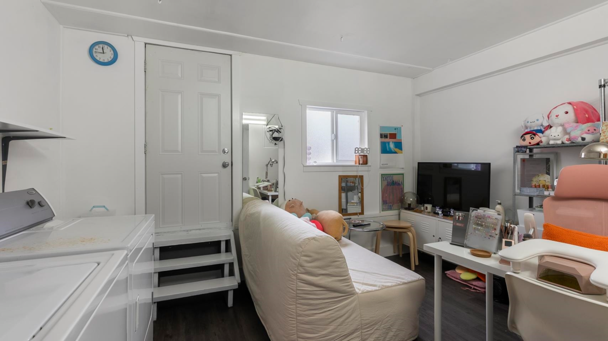 Outdoor Deck Photo of 14409 Chartwell Drive, Surrey, BC